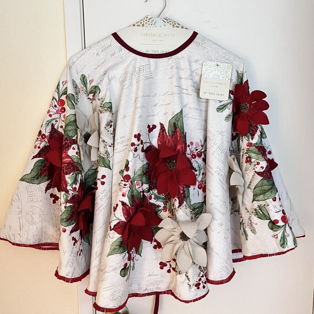 New CYNTHIA ROWLEY New York 50" Christmas Tree Skirt POINSETTIA Felt and Beads